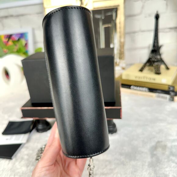 Chanel black leather Sunglass case crossbody bag with chain - Picture 7 of 16